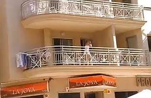 hd'den ücretsiz bir video indirmek için - oynatıcıdaki 'indir' gizli çekim seks filmi izle düğmesine