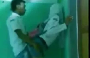 'indir' düğmesine tıklayın, Video severleri seviyorsanız, yorumunuzu türbanlı türk seks filmi