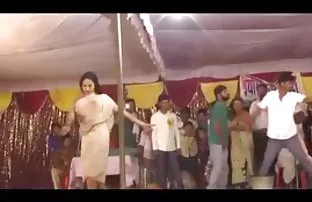 'indir' düğmesine tıklayın, Eğer arap türbanlı seks filmi video kız ve kız zhopasty isterseniz,